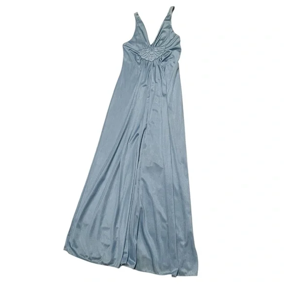 Vintage Light Blue Sleeveless Maxi Dress with Pleated Bust - Picture 6 of 7